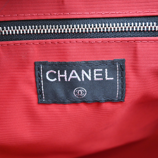 Travel Line Quilted Nylon Tote Bag