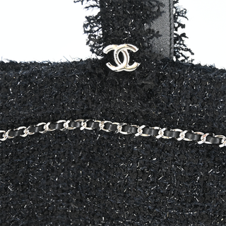 CHANEL | Shopping in Fabrics Rocket Tote Bag