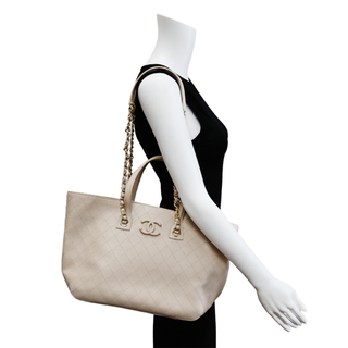 CHANEL | Neo Soft Beige Stitched Tote Bag